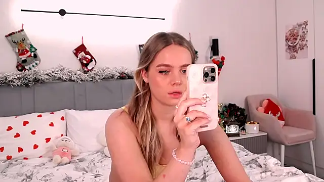SIlviaBeyt online show from 12/23/24, 03:55