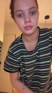 SIlviaBeyt online show from 03/25/26, 10:05