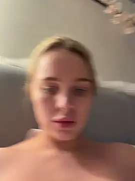 SIlviaBeyt online show from 04/19/26, 11:07