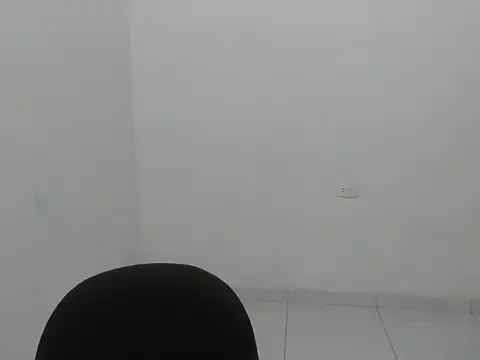 Snapshot of estefania224 chatting on 05/01/26, 12:48 estefania224 online show from 05/01/26, 12:48
