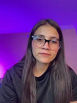 aurora divine online show from 02/21/26, 10:55