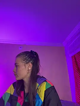 aurora divine online show from 02/24/26, 09:02