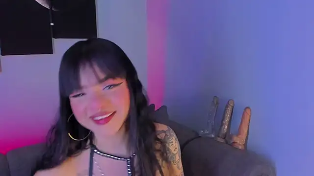 Snapshot of maddy_walker chatting on 12/26/24, 08:11 maddy walker online show from 12/26/24, 08:11