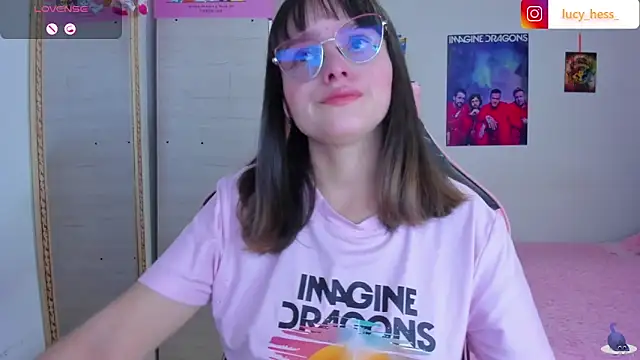 Lucyy-hess online show from 04/20/26, 08:32