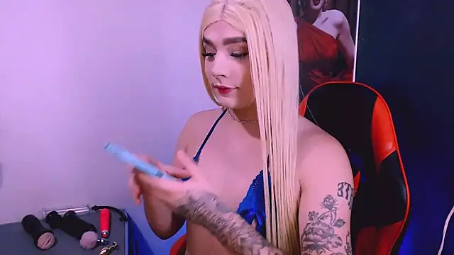 Snapshot of bubble_red chatting on 03/01/26, 02:13 bubble red online show from 03/01/26, 02:13