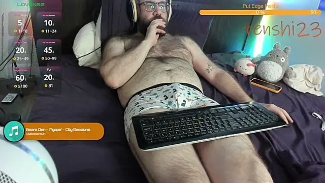 Snapshot of tenshi23strip chatting on 02/14/25, 08:42 tenshi23strip online show from 02/14/25, 08:42