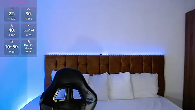 alexiaaross online show from 10/23/25, 06:02