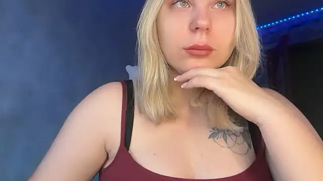 Thalia  Star online show from 12/18/25, 09:15