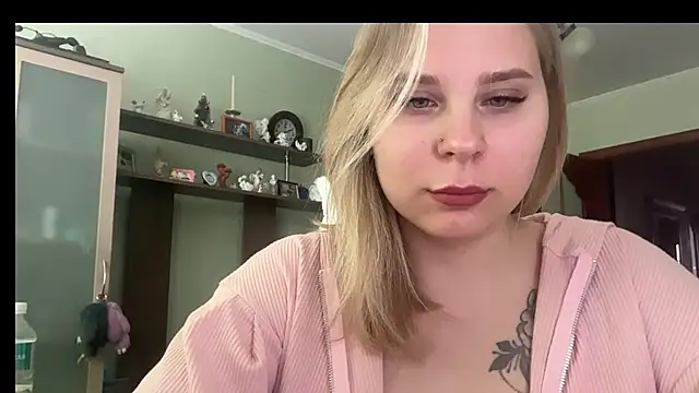 Thalia  Star online show from 03/28/26, 10:59