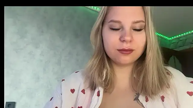 Thalia  Star online show from 04/12/26, 08:19