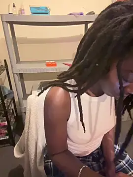 choclatepeaach online show from 11/04/25, 08:57