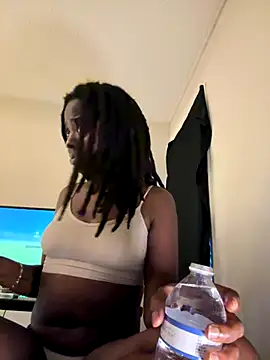 choclatepeaach online show from 11/09/25, 12:36