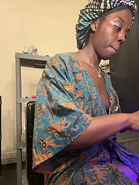 choclatepeaach online show from 03/08/26, 02:04