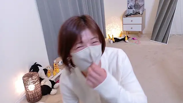 Risa 06 online show from 04/23/26, 12:04