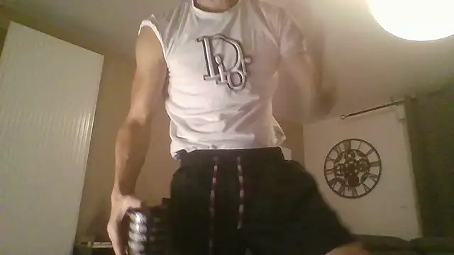 Snapshot of ApollonFit_x69 chatting on 09/30/25, 09:20 ApollonFit x69 online show from 09/30/25, 09:20