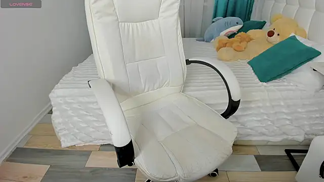 CooperAllana online show from 11/10/25, 07:51