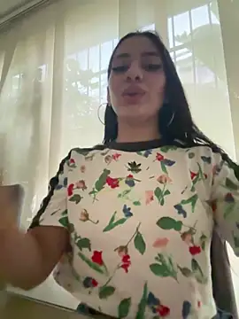 mallie quinn online show from 02/28/25, 07:35