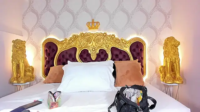 KendralHolson online show from 09/10/25, 04:34