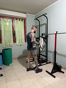 Gioeltoro89 online show from 12/18/25, 04:57