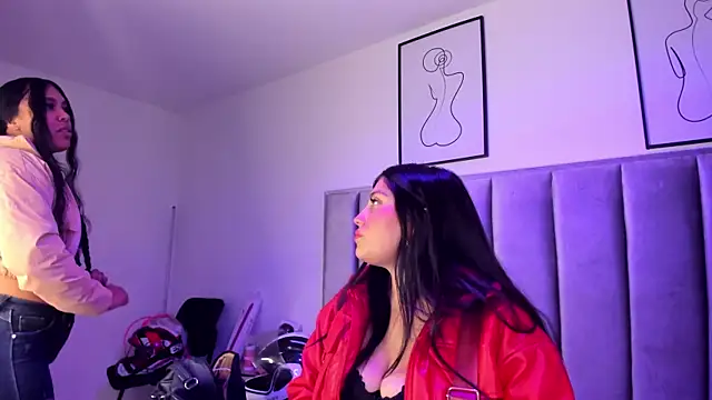 Laiia Page online show from 12/17/25, 12:44