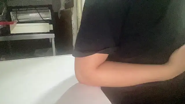 alarasissy online show from 09/17/25, 07:04