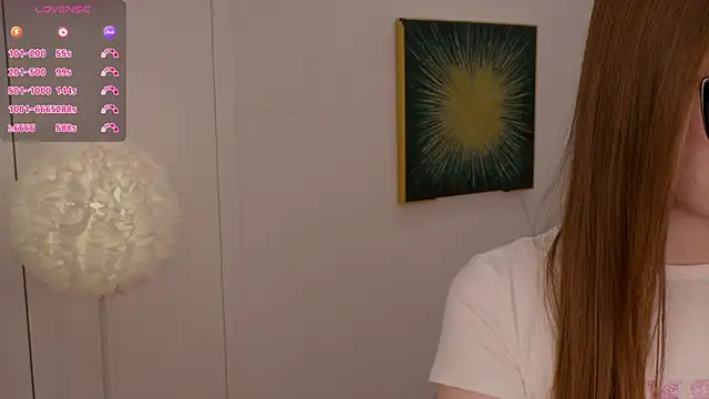 Lilly Colins online show from 02/08/25, 05:50