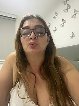 AntonellaAlondra4 online show from 12/21/24, 05:03