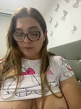 AntonellaAlondra4 online show from 12/28/24, 08:16