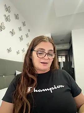 AntonellaAlondra4 online show from 09/28/25, 09:20