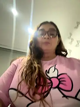 AntonellaAlondra4 online show from 11/09/25, 12:53