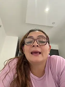 AntonellaAlondra4 online show from 05/02/26, 02:33