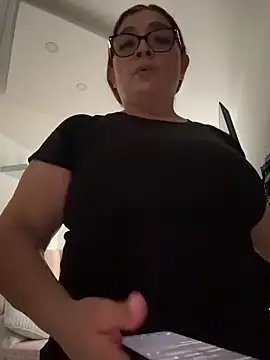 AntonellaAlondra4 online show from 05/21/26, 01:18