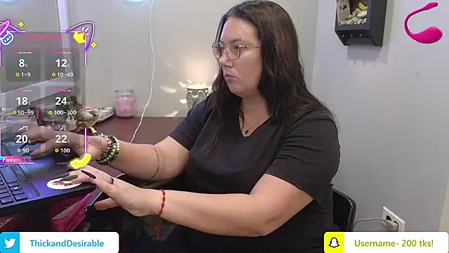 ThickGirlsDoItBetter online show from 10/21/25, 11:49