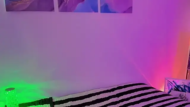 Pretty  zoe online show from 03/18/25, 08:04