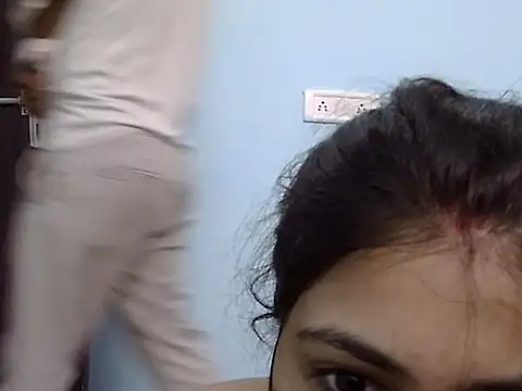Crazy-Couple-Line online show from 10/24/25, 06:59