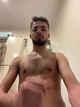 romain698 online show from 02/18/26, 07:59