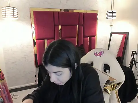 Violet m online show from 10/17/25, 12:08