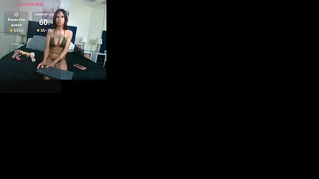 IssabellaJones online show from 11/22/25, 03:38