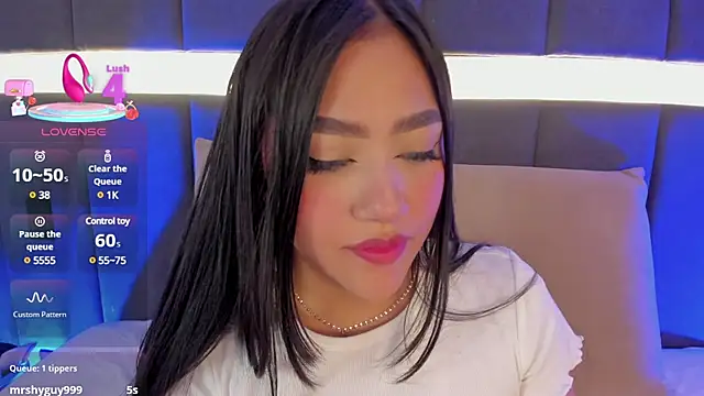 nicolle pierce online show from 03/19/25, 04:13