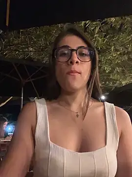 MariaIsabella8 online show from 10/11/25, 12:21