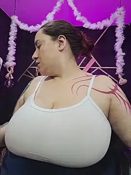 Gelena Black online show from 12/16/25, 06:46