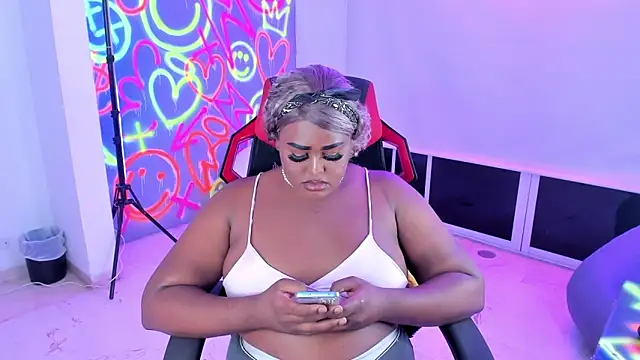 GEANNAROSE online show from 01/15/25, 04:04