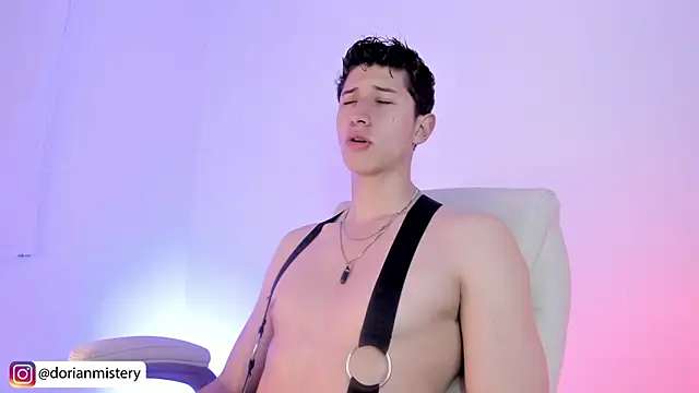 Dorianmistery2322  online show from 04/05/26, 10:29