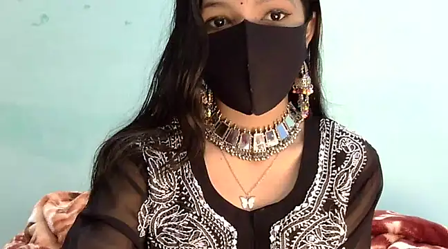 Cute Alaina online show from 02/26/25, 05:42