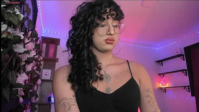 Heka Prudence online show from 03/11/25, 02:10