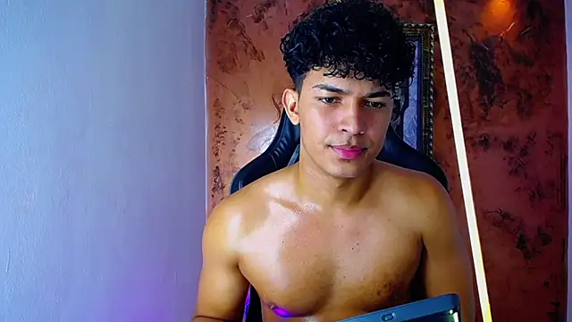 jamescurli  online show from 03/07/25, 11:18