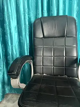 Snapshot of poision51 chatting on 11/01/25, 04:42 poision51 online show from 11/01/25, 04:42