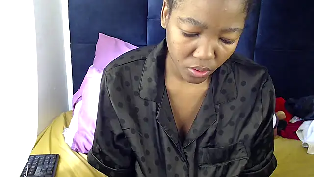 Busty-Londie online show from 11/01/25, 11:23