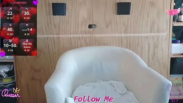 QueenYsuRey online show from 04/14/26, 05:52