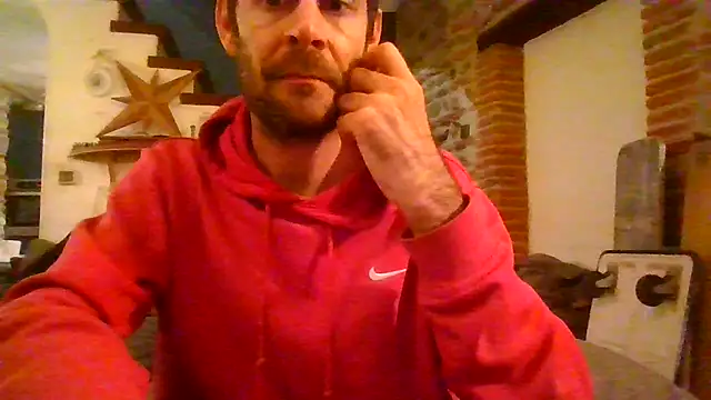 Vespa Crabo online show from 03/15/26, 05:46